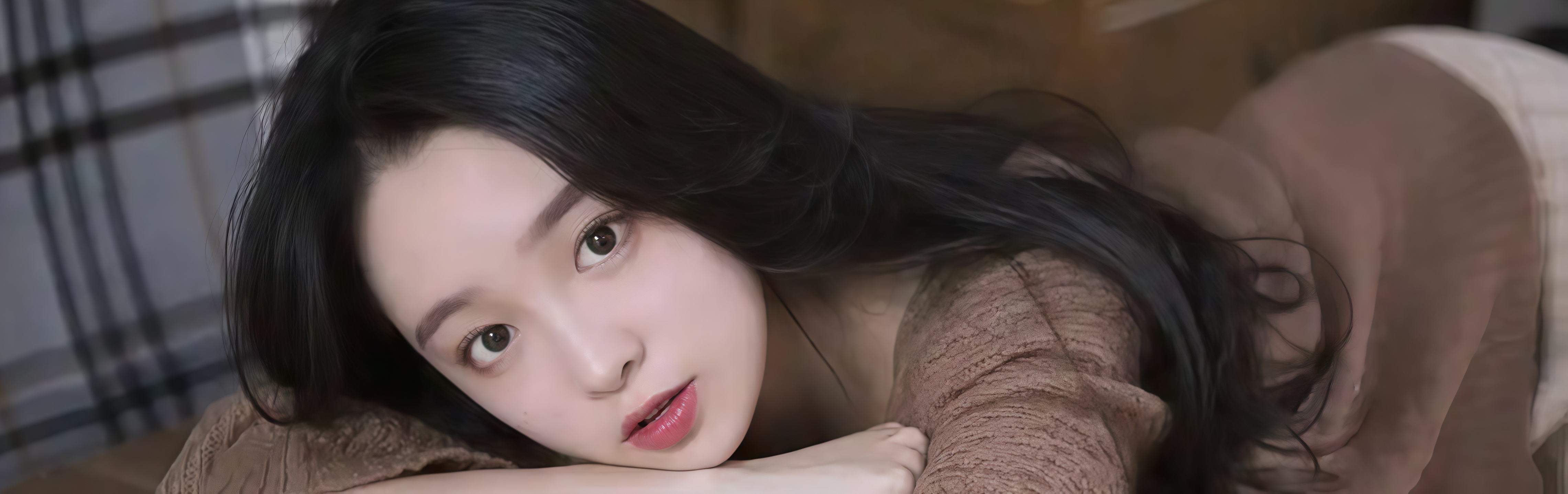 伊人干综合，伊人系列干炮高清综合站。国产美女被狂干：酒店开房、沙发骑乘、浴室深喉、车震中出高潮喷水